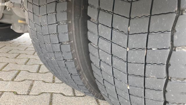 FL 12.240 Ladebordwand*Klima