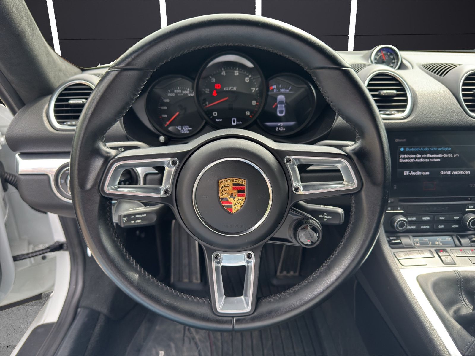 Fahrzeugabbildung Porsche 718 Cayman GTS 4.0/SportAGA/Bose/Carplay/Rkü