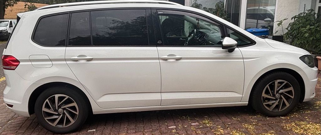 Image of Volkswagen Touran