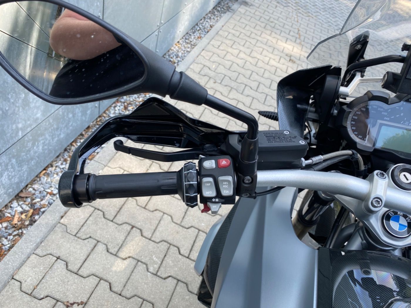 Fahrzeugabbildung BMW R 1200 GS LC Carbon