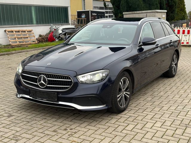 Mercedes-Benz E 220 d T AVANTGARDE Aut*Kam*Blau*Multibeam*Totw