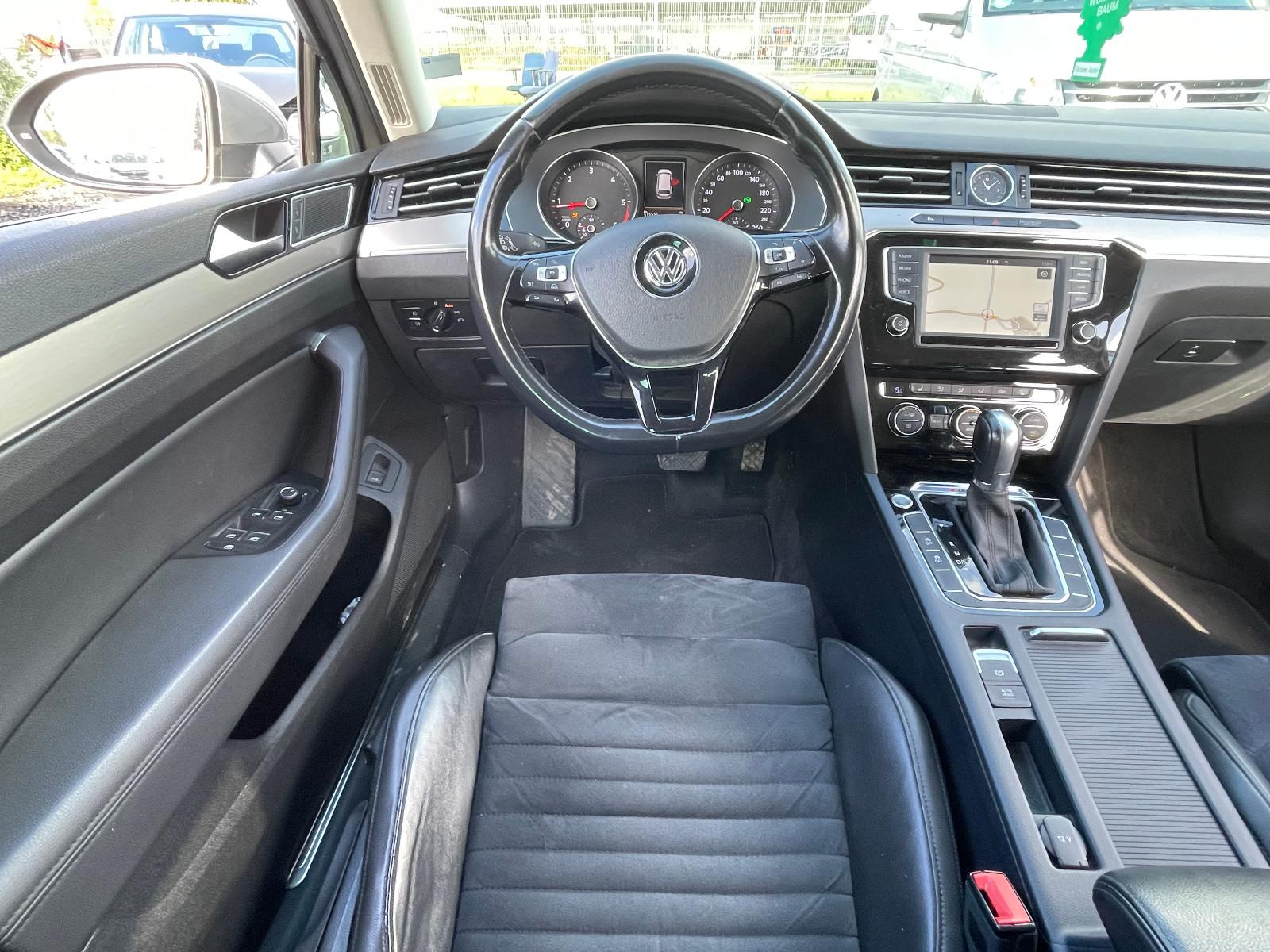 Volkswagen Passat 2015 — photo 32