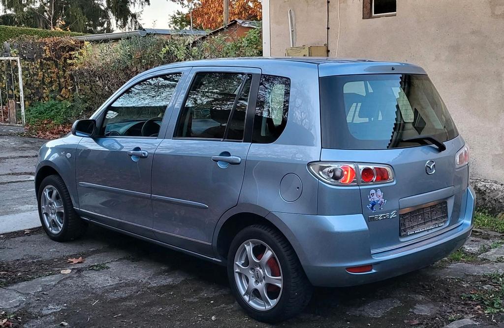 Mazda 2