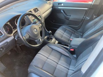 Volkswagen Golf - 9