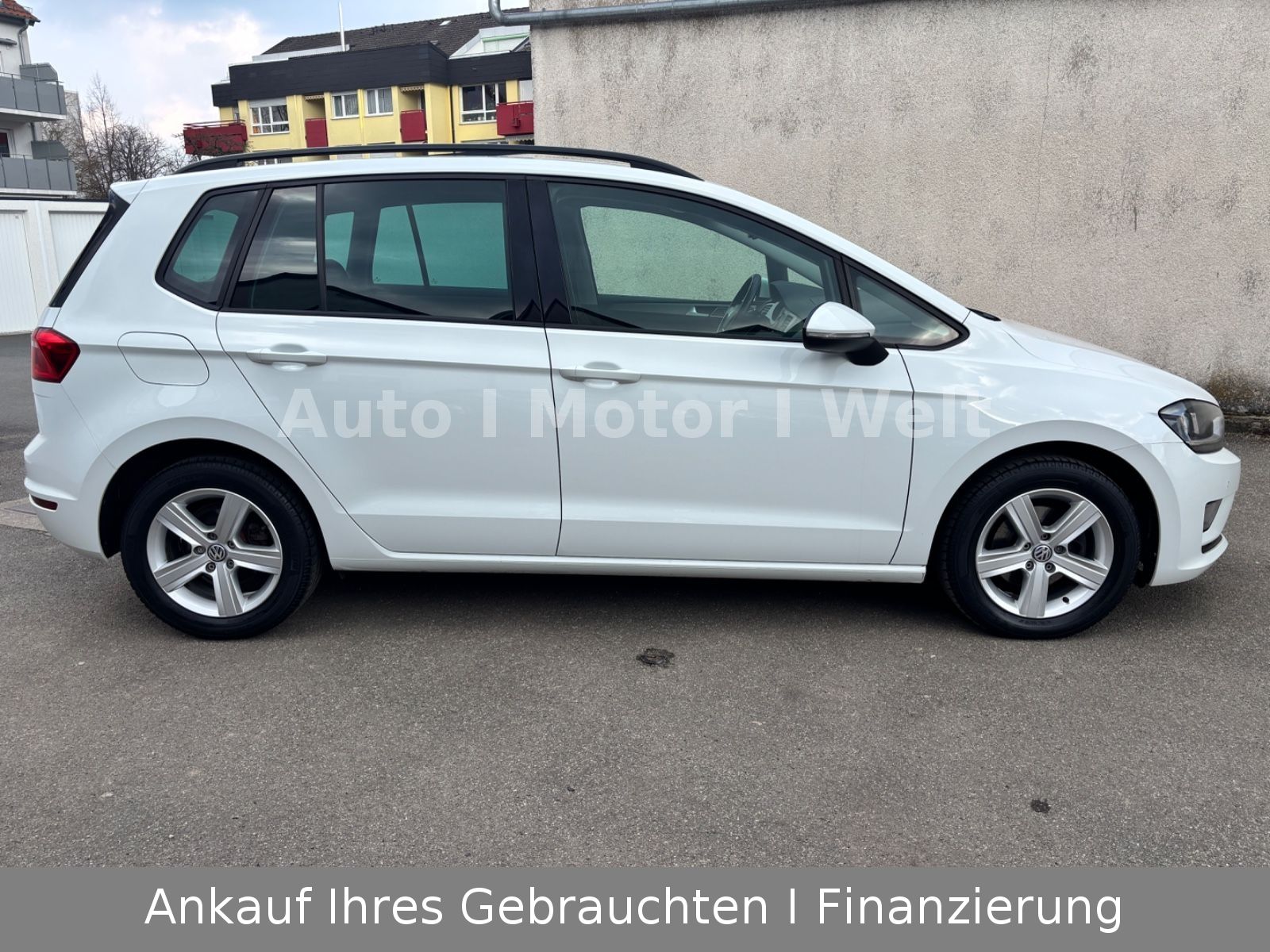 Fahrzeugabbildung Volkswagen Golf Sportsvan 1.Hand TEMPOMAT/ALU/KLIMA