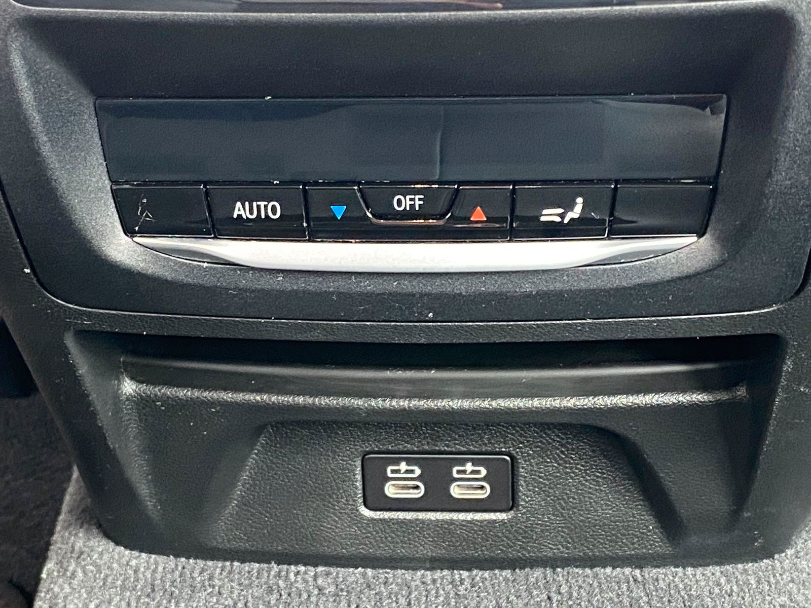 BMW X3 20d xDrive AHK LED NAVI DAB Kamera Keyless... foto 16