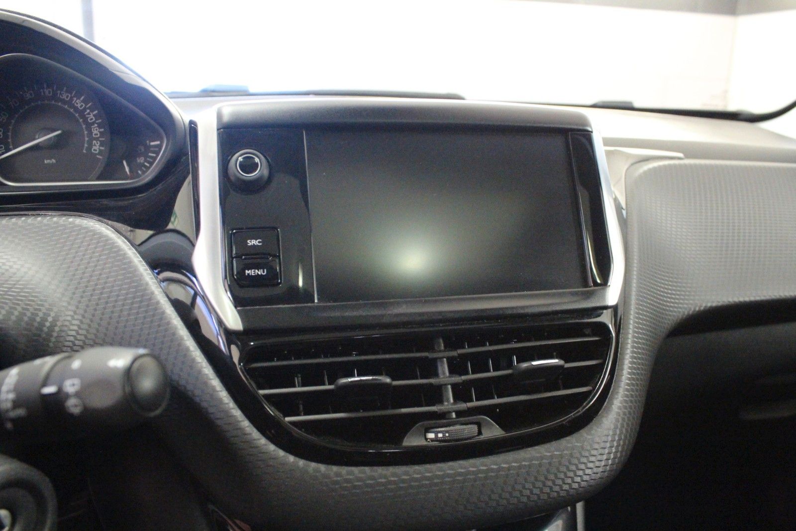 Fahrzeugabbildung Peugeot 208 PureTech 110 Edition Panoramadach*Sitzheizun