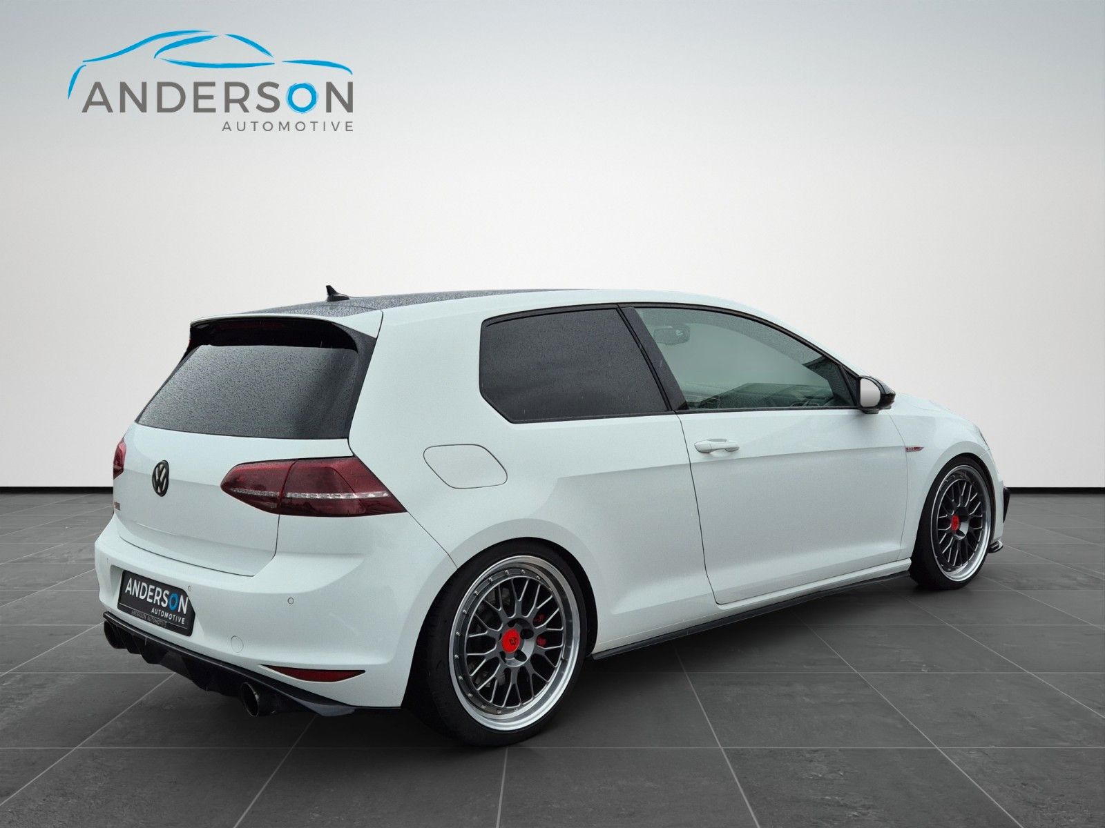 Fahrzeugabbildung Volkswagen GOLF VII GTI PERFORM DSG KAM NAVI XENON DYNAUDIO