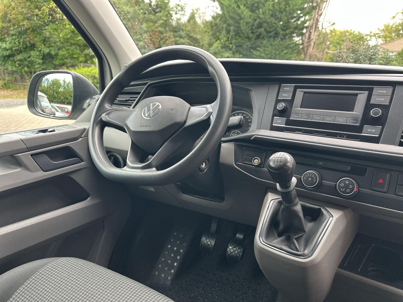 Volkswagen T6 Transporter 2.0 TDI 3-SITZE PDC DAB+