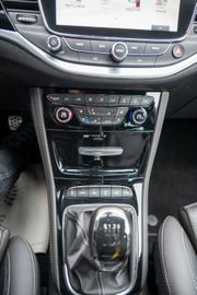 Fahrzeugabbildung Opel Astra 1. 6 K Sports Tourer NAVI|KAM|MASSAGE|MEMO
