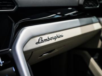 2018 Lamborghini URUS — миниатюра 39