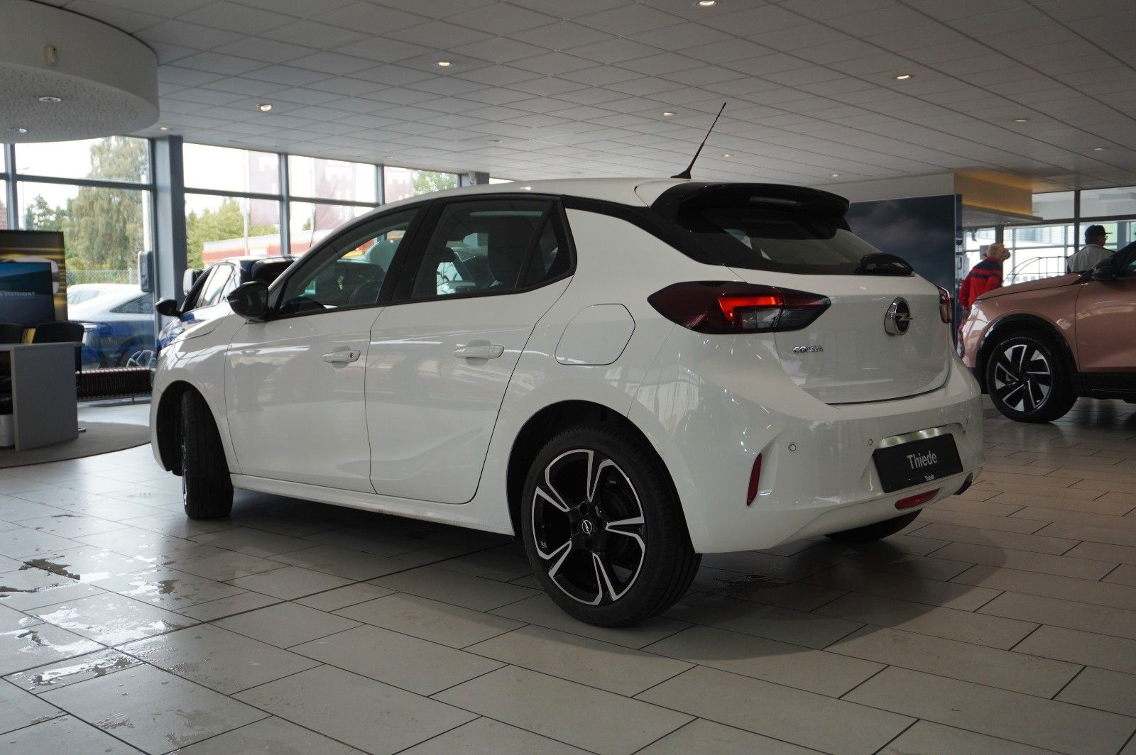 Fahrzeugabbildung Opel Corsa F 1.2 ELEGANCE NAVI/LED/VIRTUAL/SPORT/DAB+
