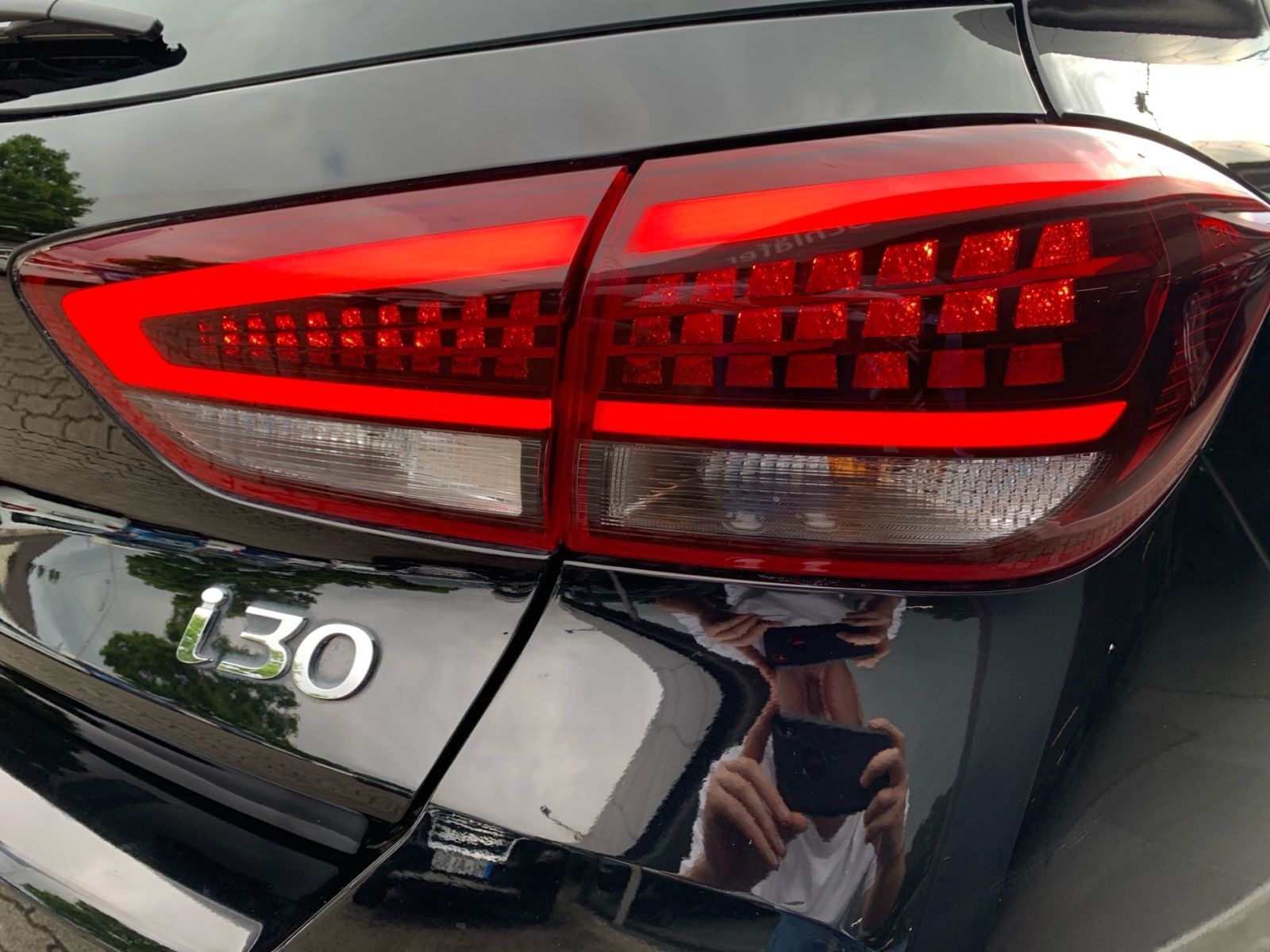Fahrzeugabbildung Hyundai i30 1.0 T-GDI Edition 30+ LED Navi
