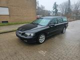 Volvo V70 2.4 D5 Comfort,1.Hand,TÜV/AU neu - Volvo V70 in Duisburg