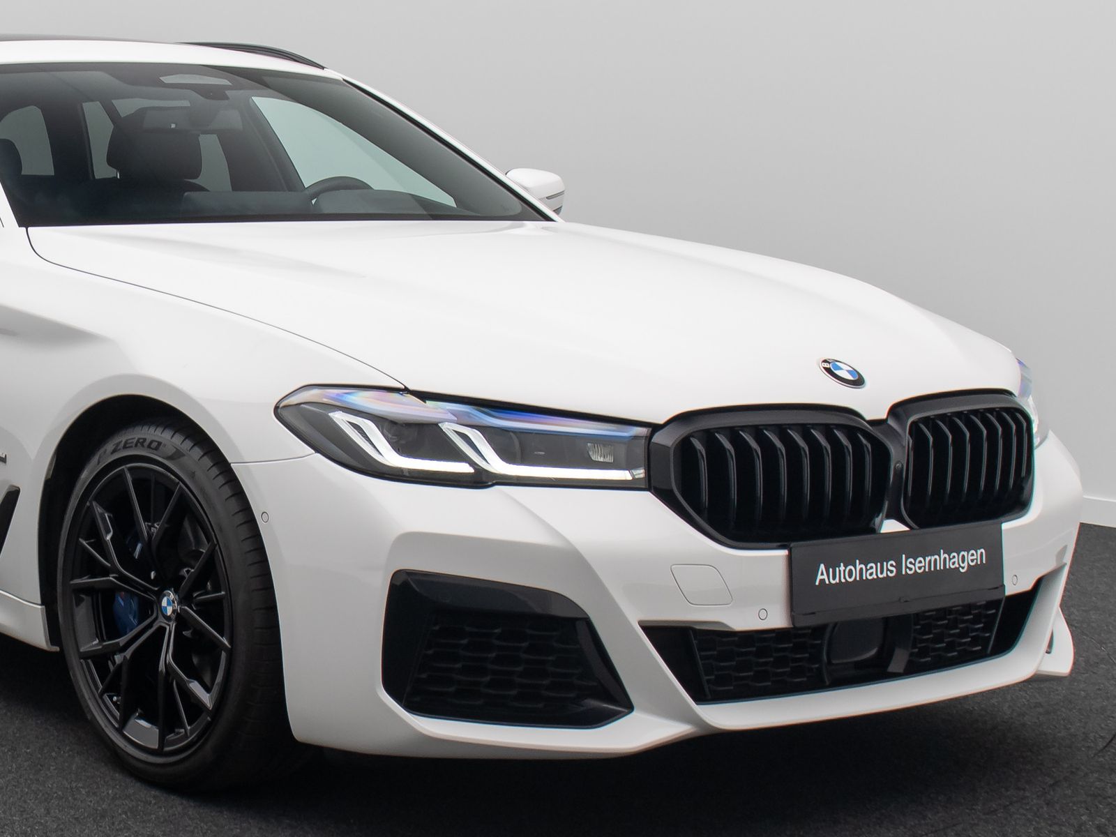 Fahrzeugabbildung BMW 540i xD M Sport 360°Memory DAB AHK Belüftung H/K