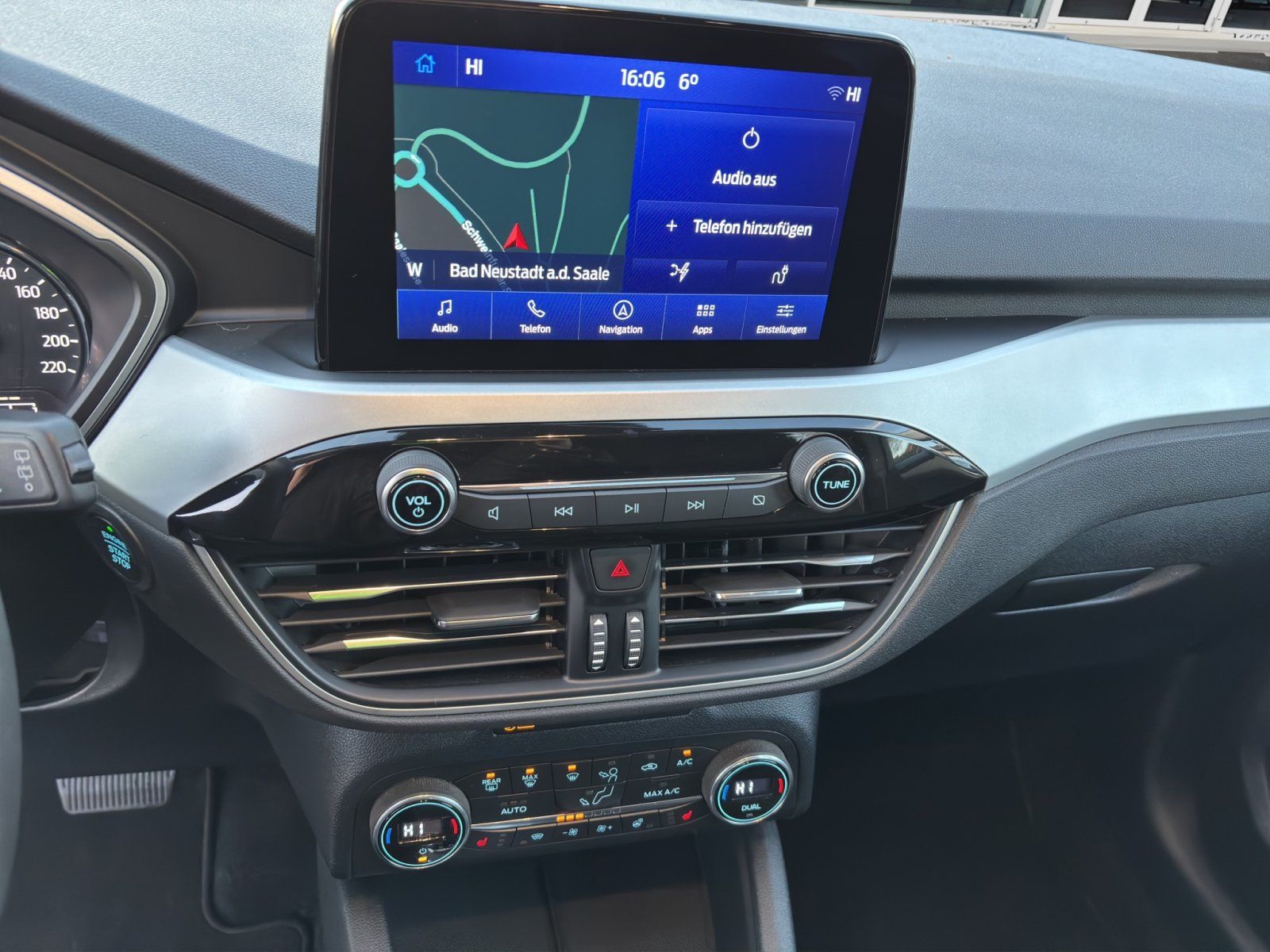 Fahrzeugabbildung Ford Kuga Plug-In Hybrid Cool & Connect #Winterpaket