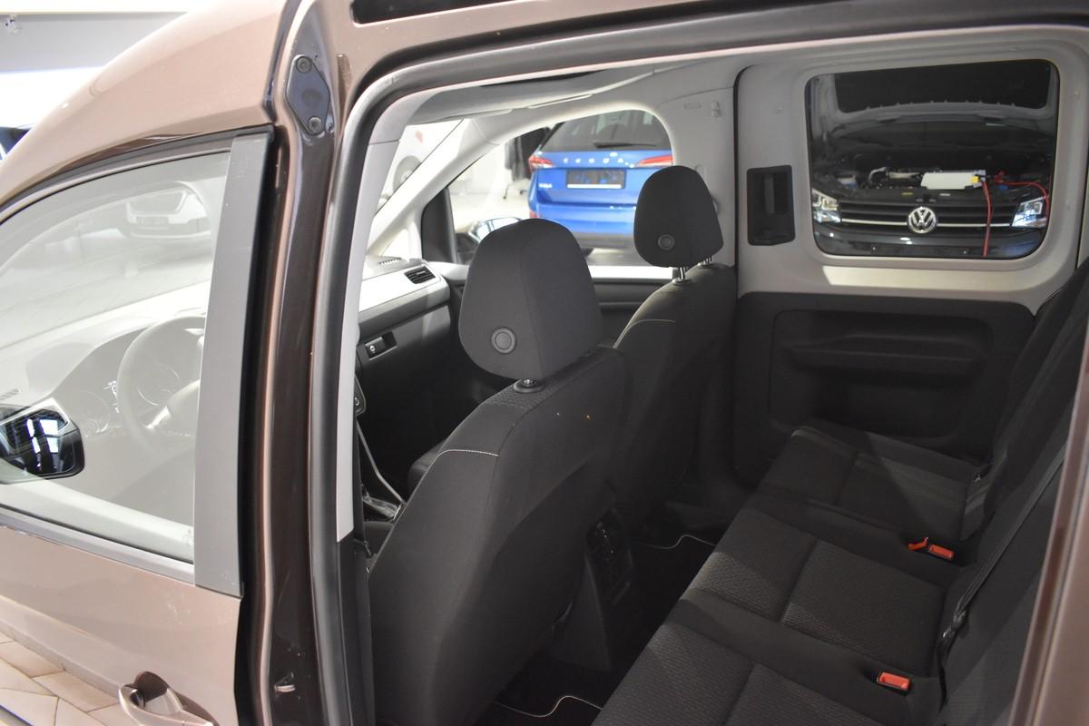 Volkswagen Caddy 2.0TDI Combi DSG AHK Tempomat SHZ