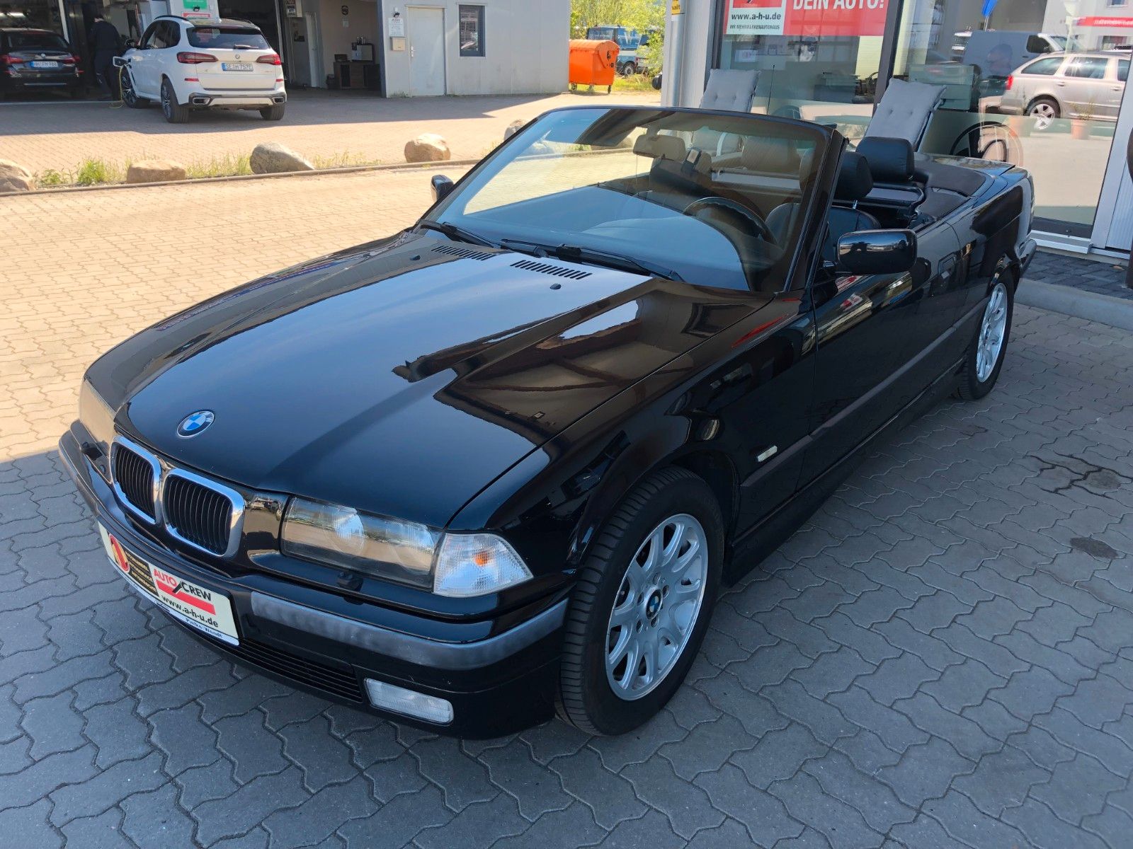 Fahrzeugabbildung BMW 328i Cabrio Automatik Leder Tüv 3/28
