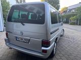 Volkswagen VW T4 Multivan 2.5 TDI (151 PS) - Super Zustand - silberne Volkswagen T4 Multivan