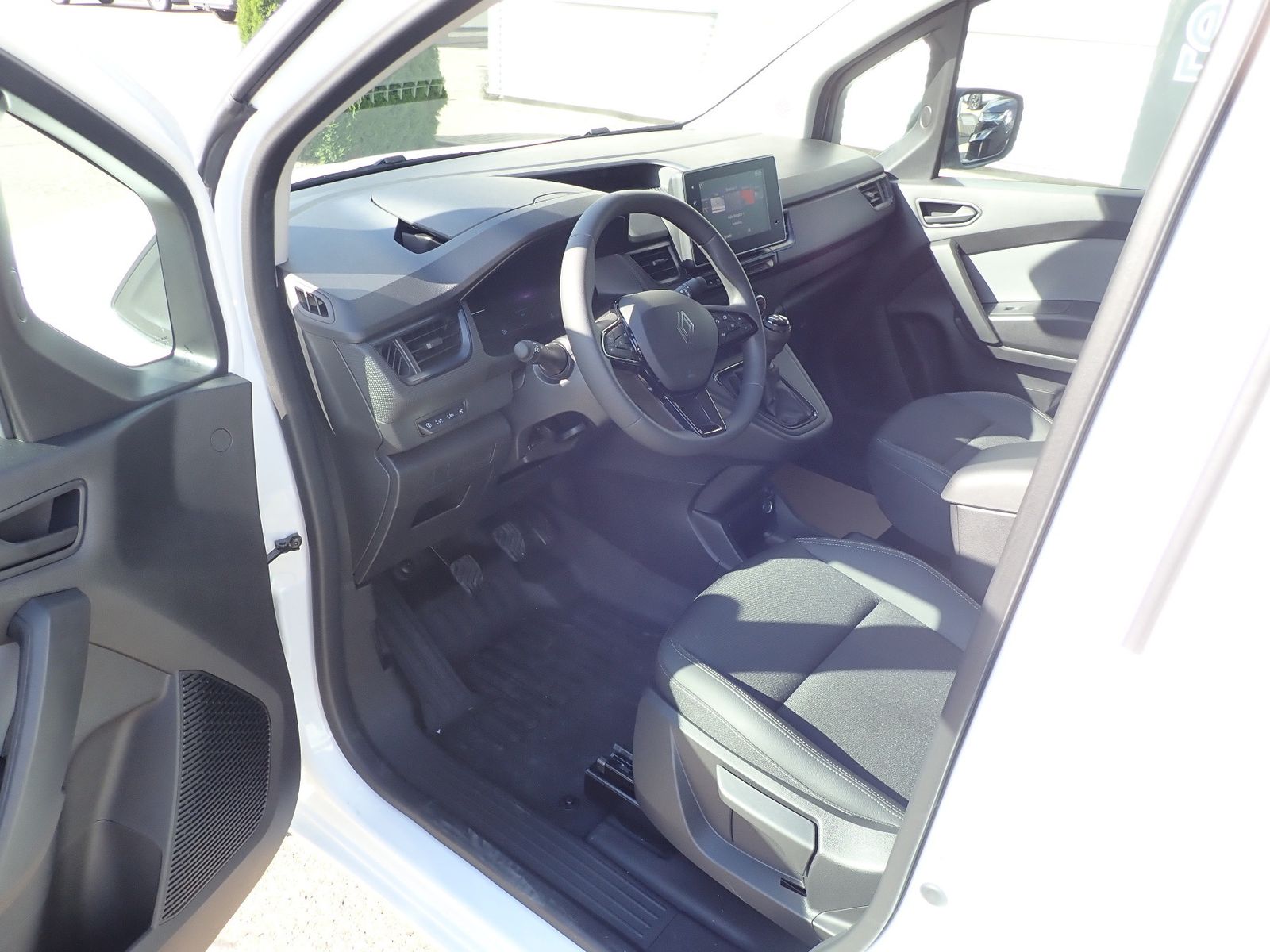 Fahrzeugabbildung Renault Kangoo Rapid Business L1 Blue dCi 95 MY24