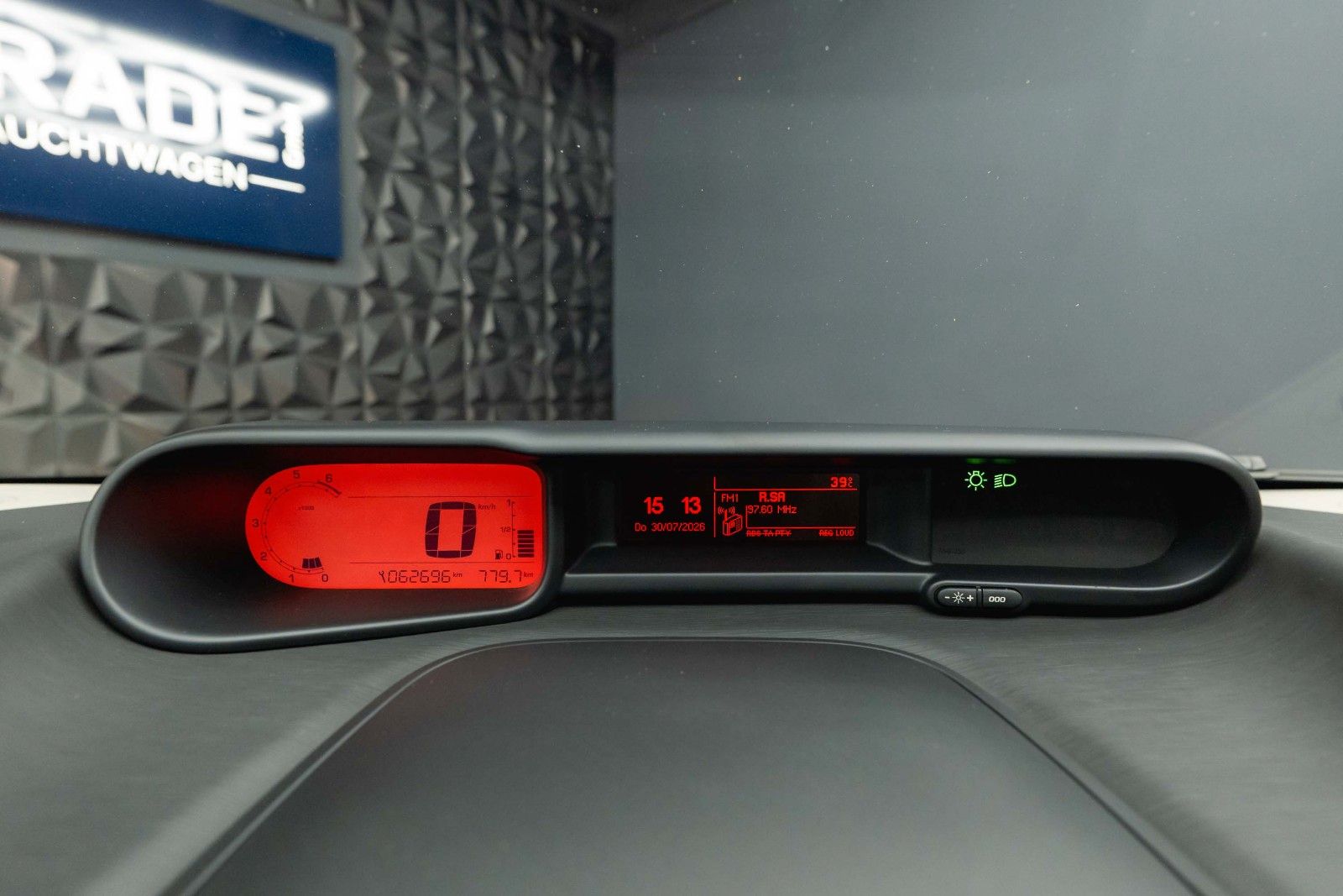 Fahrzeugabbildung Citroën C3 Picasso Exclusive Black Paket *1.Hand*Pano*