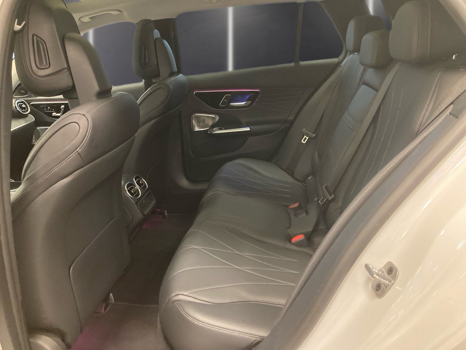 Fahrzeugabbildung Mercedes-Benz C 300 T AMG*Distronic*AHK*360*Burmester*Panorama