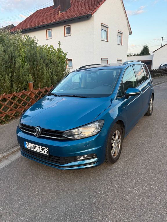 Image of Volkswagen Touran