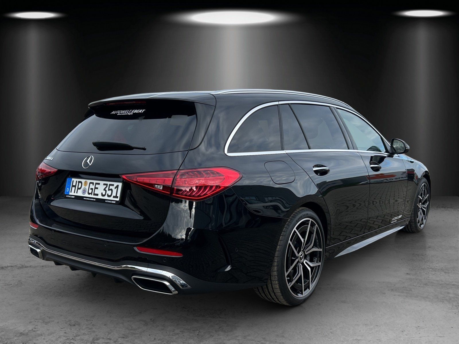 Fahrzeugabbildung Mercedes-Benz C 300 d T AMG Pano DISTRO AHK DigiLight 19"