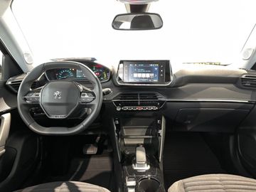 Fotografie des Peugeot 2008 Elektro Active Pack