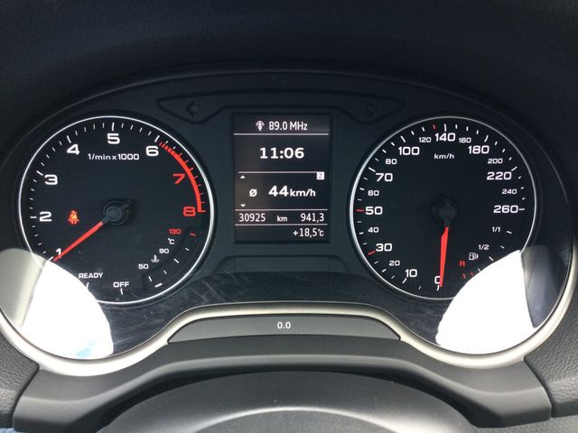 Q2 35 TFSI KLIMA PDC NAVI AHK LED SCHEINWERFER