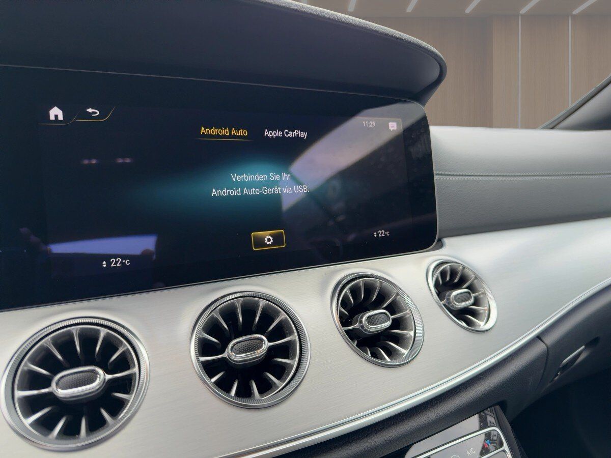 Mercedes-Benz E 200 Cabrio AMG 360 Night DISTR STANDHZG BURMES foto 17