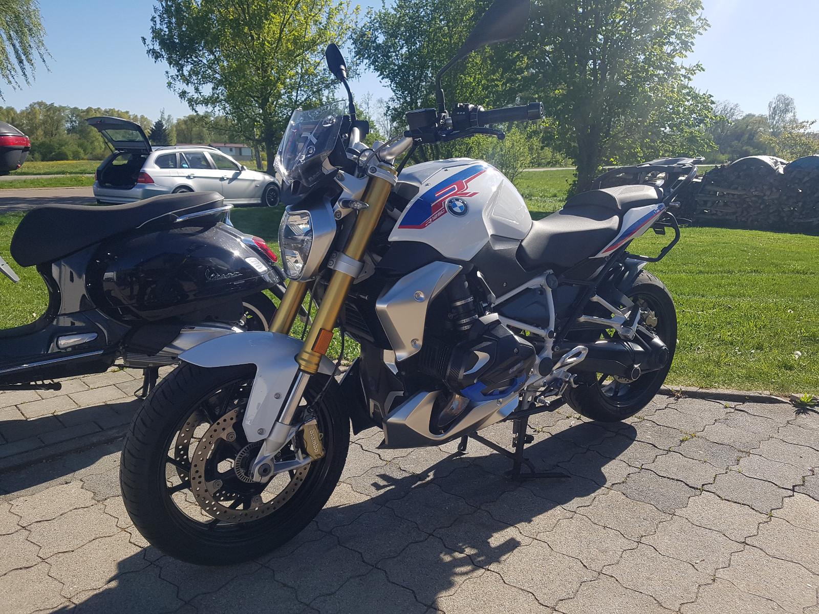 BMW R1250R HP Akrapovic