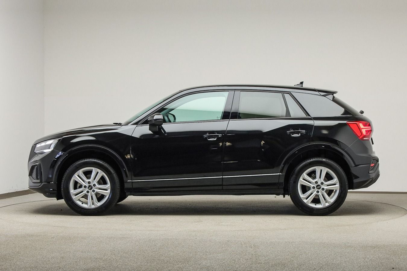 Audi Q2 Advanced 30 TDI AHK, Navi, Matrix, Sound imagem 3