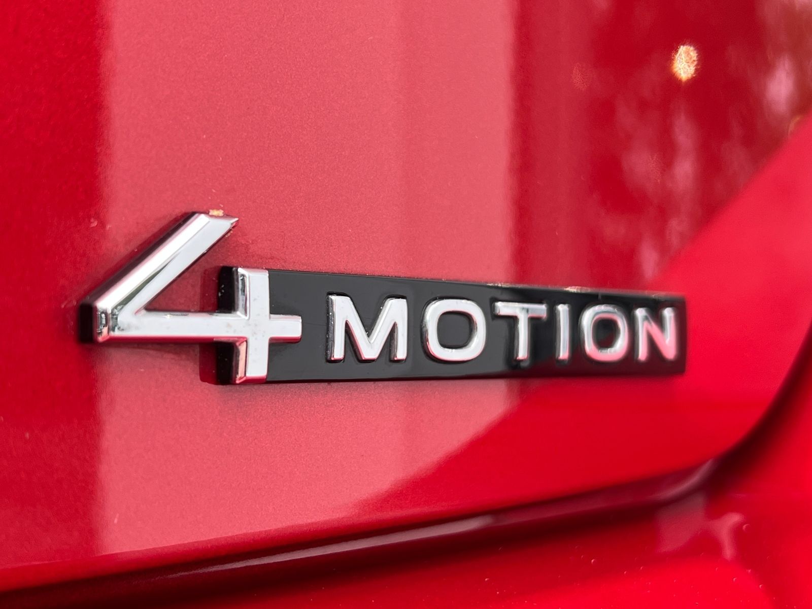 Fahrzeugabbildung Volkswagen T-Roc R-Line 2.0 TDI DSG 4Motion *AHK, BlackStyl