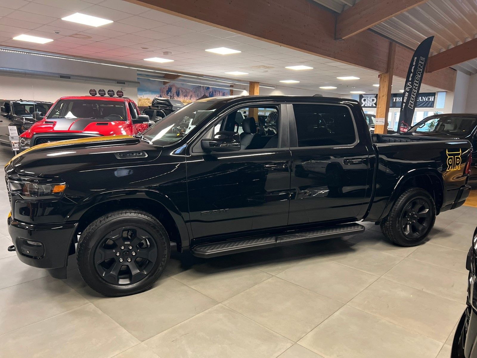 Fahrzeugabbildung Dodge RAM 1500 Big Horn Night  3.0L MY25 *PANO*LPG