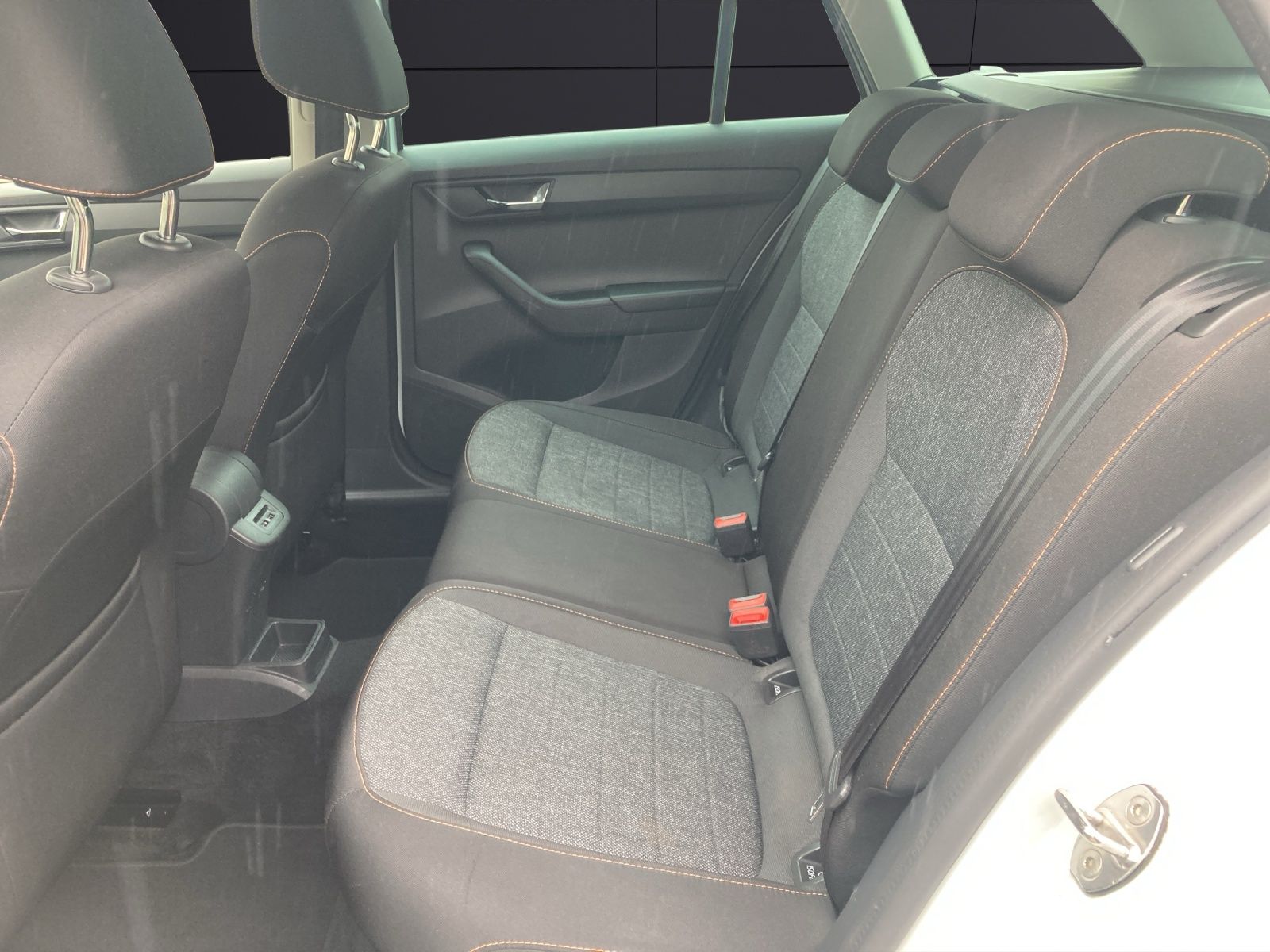 Fahrzeugabbildung SKODA Fabia Combi TSI Best-of DSG Navi Climatronic GRA