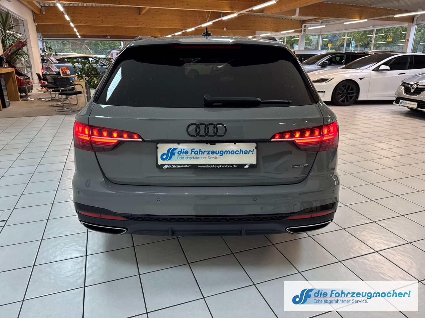 Fahrzeugabbildung Audi A4 Avant 40 TDI quattro S line 2.0 EU6d StandHZG