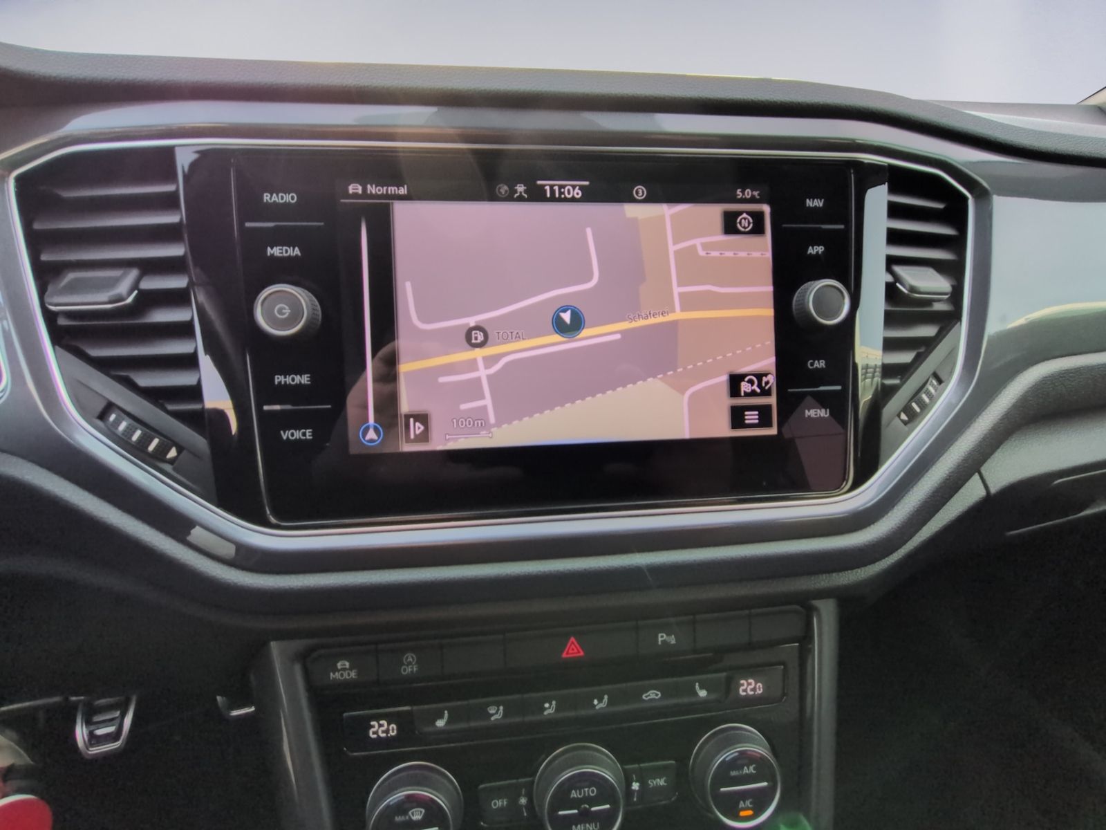 T-Roc 1.5 TSI Sport AHK+NAVI+SHZ+PDC