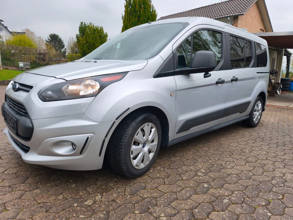 Image of Ford Grand Tourneo