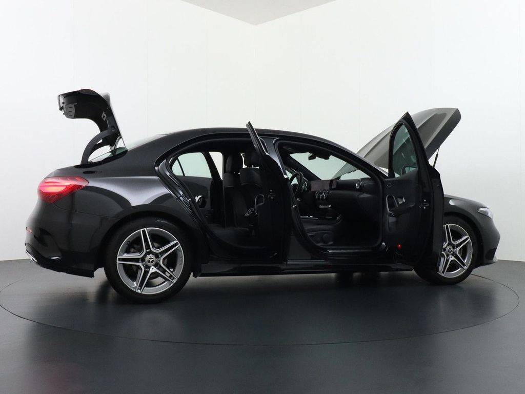 Mercedes-Benz A 180 Star Edition AMG Line