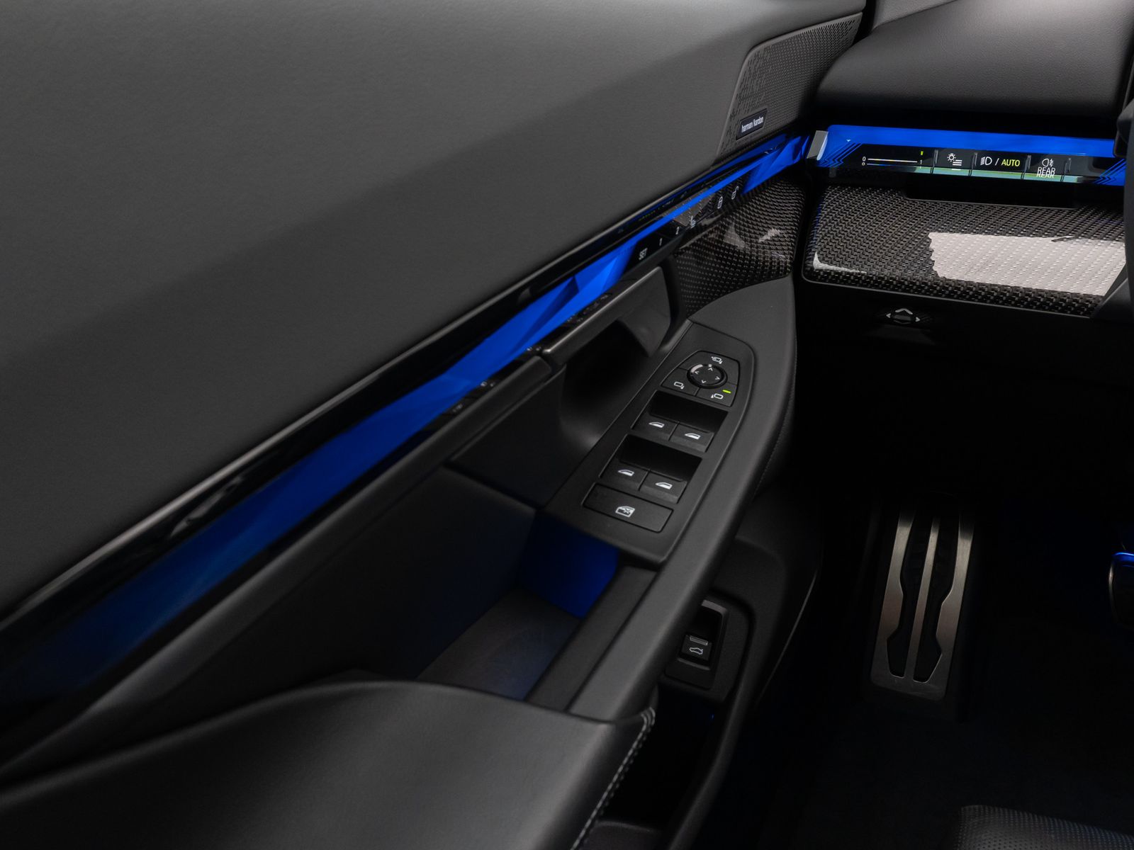 Fahrzeugabbildung BMW i5 eD40 M Sport Pro Panorama 360°HUD DAB H/K ACC