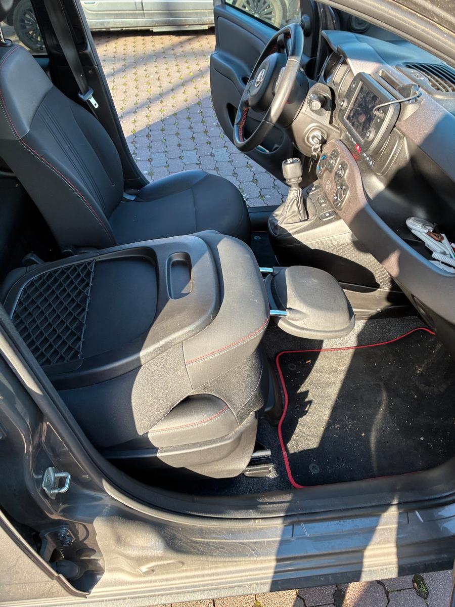 Fiat Panda Sport Hybrid 1.0 GSE- Pandemonio  li,ited 