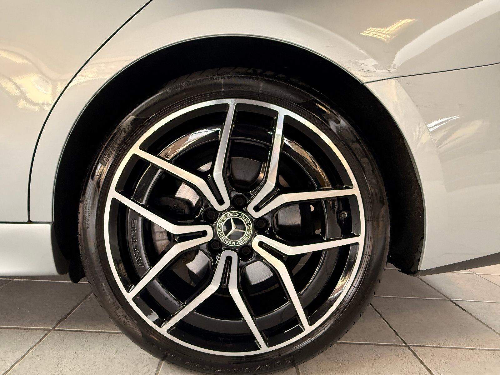 Fahrzeugabbildung Mercedes-Benz C 300TD/AMG/PANO/AMBIENTE/KAMERA/LED/MASSAGE