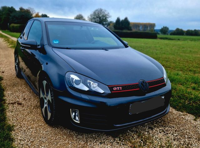 Volkswagen Golf 2.0 TSI GTI