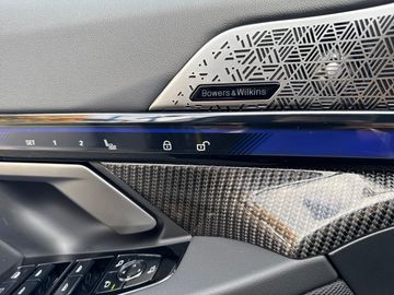 BMW M5 Limousine M Drivers P. DAB LED RFK Klimaaut.