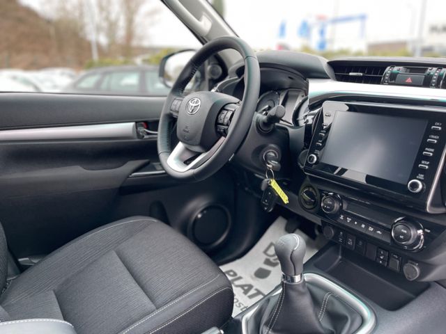 Toyota Hilux  Double Cab Comfort 4×4 *SOFORT*