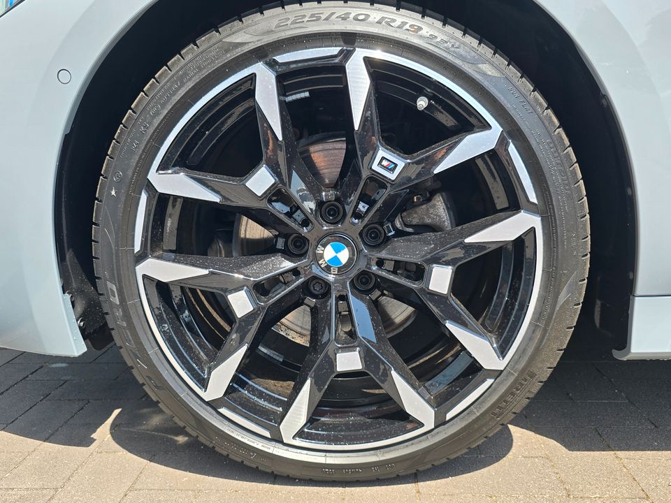 BMW 320 - Bild 7