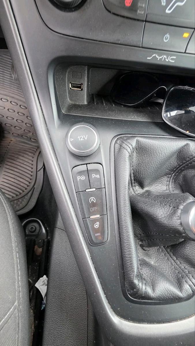 Ford Focus 2015 — photo 6