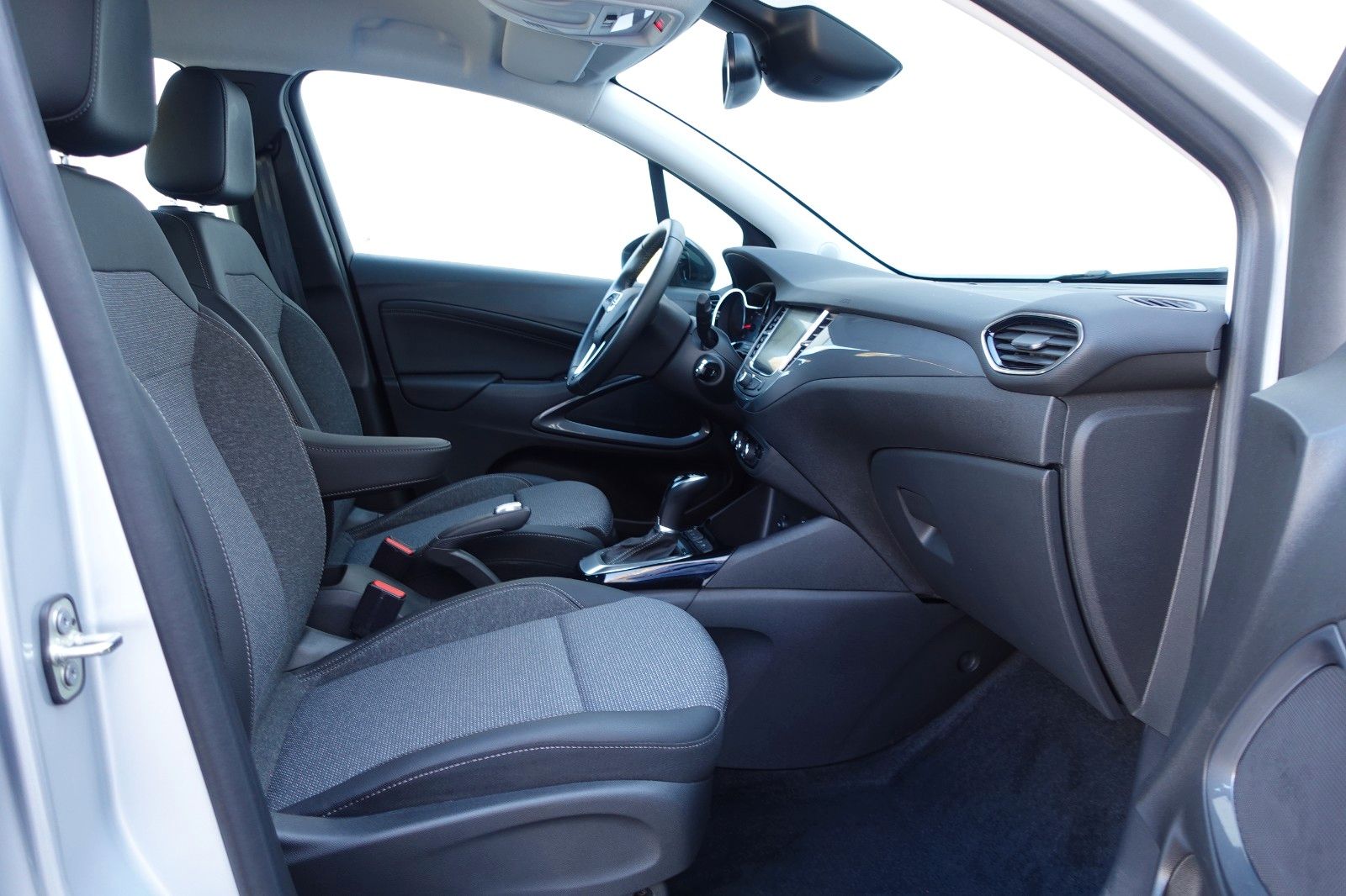 Fahrzeugabbildung Opel Crossland 1.2 Elegance Navi,Sitzh.,PDC,Kamera