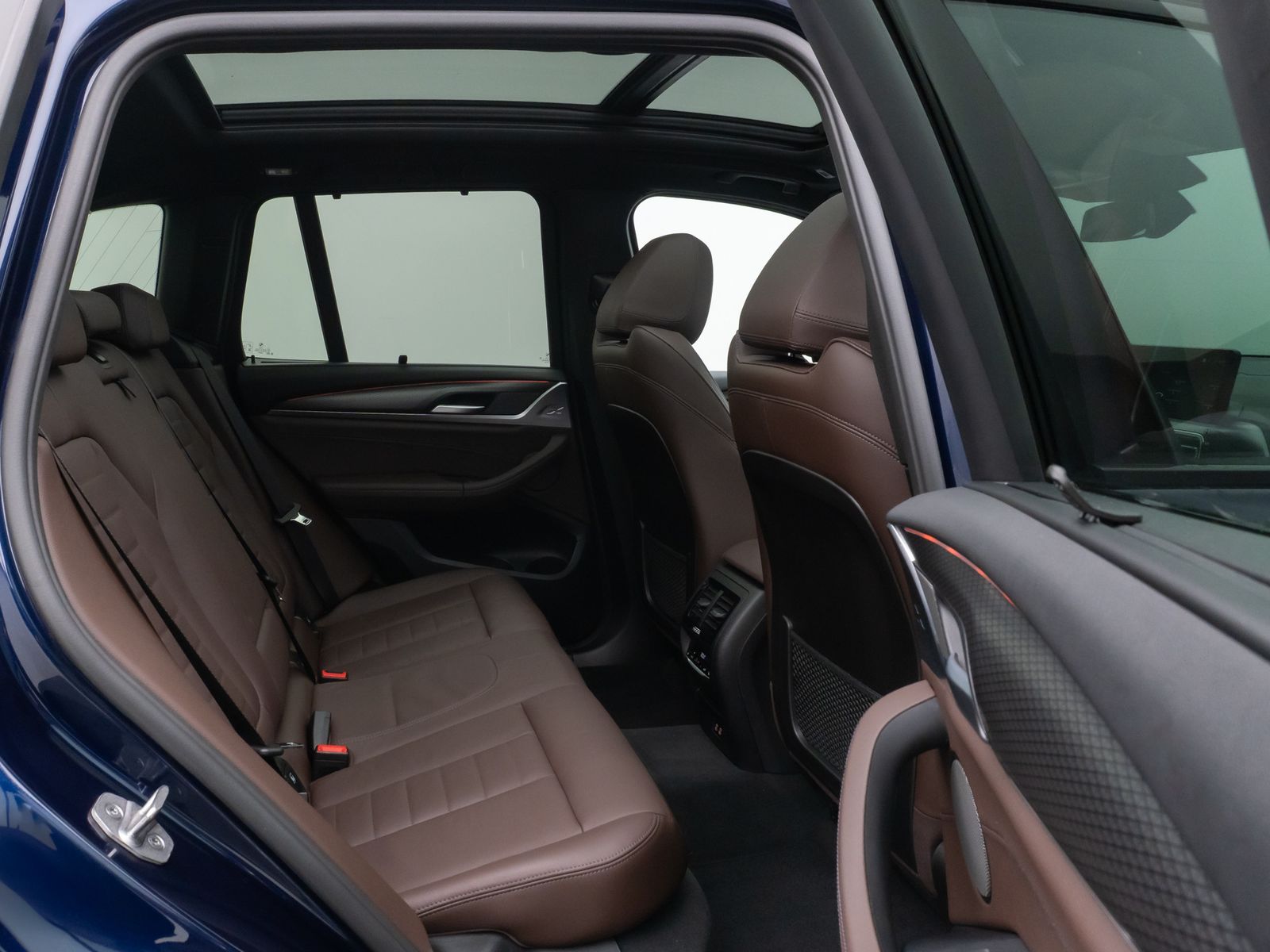 Fahrzeugabbildung BMW X3 xD30d M Sport Panorama Kamera DAB H/K 21Zoll